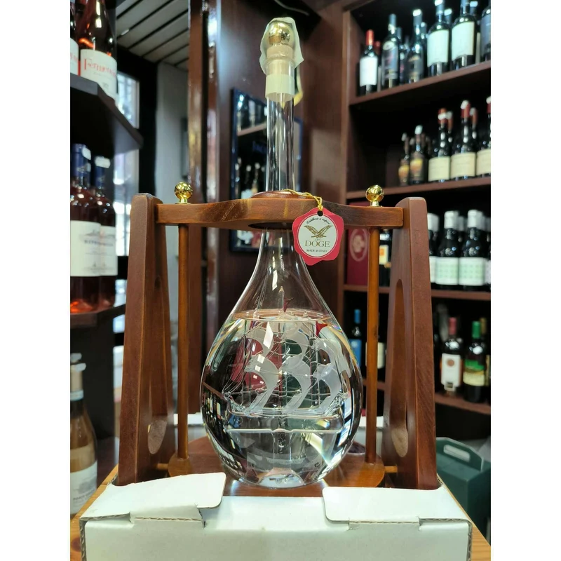 Distillerie Artigianali dei Dogi Veliero Basculante Grappa Cabernet (1L, 40.0% Vol.)