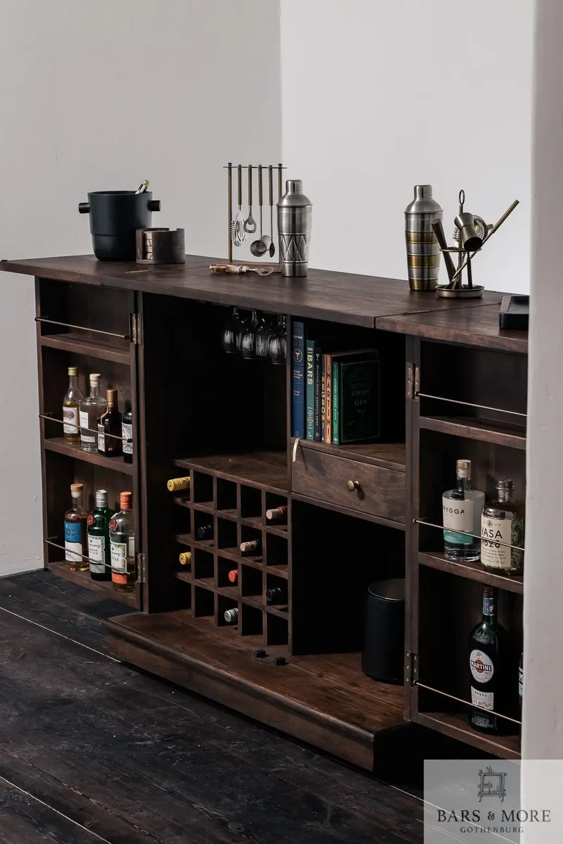 Bar Cabinet - Queen - fold-out on wheels