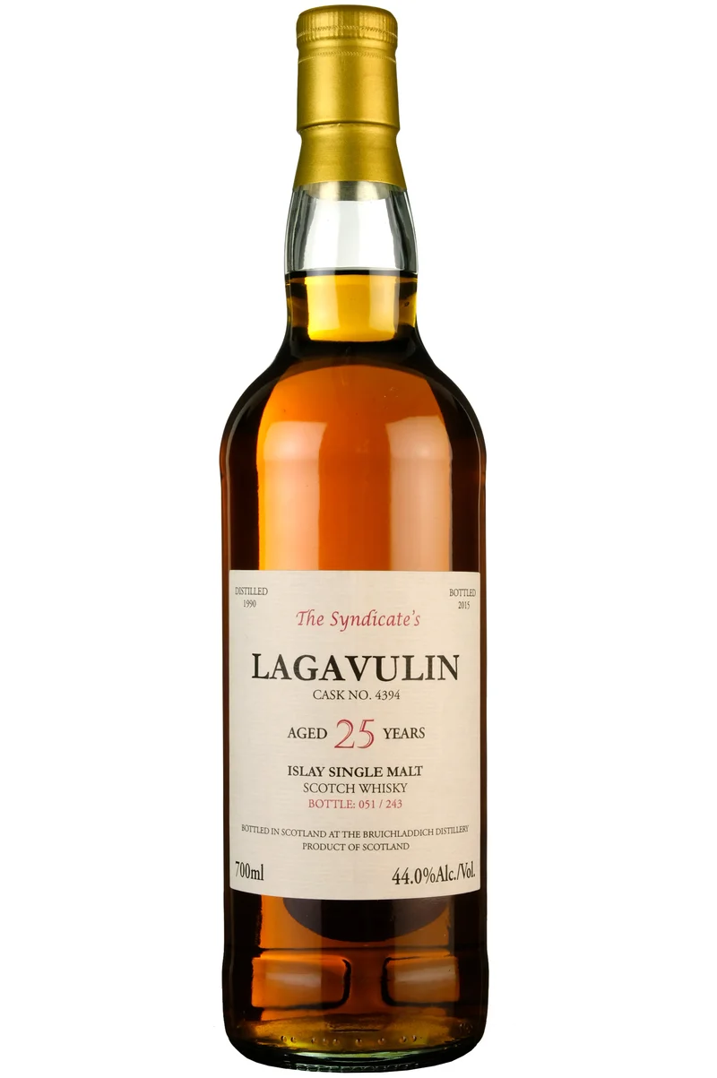Lagavulin 1990-2015 | 25 Year Old The Syndicate's Single Cask 4394